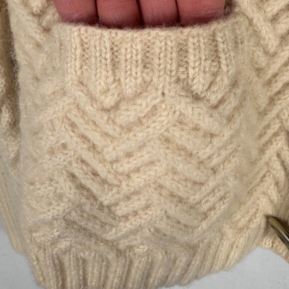 Ralph Lauren Exclusive Hand Knit 100% Wool Sweater Horn Toggle Buttons Petite M - Picture 11 of 16
